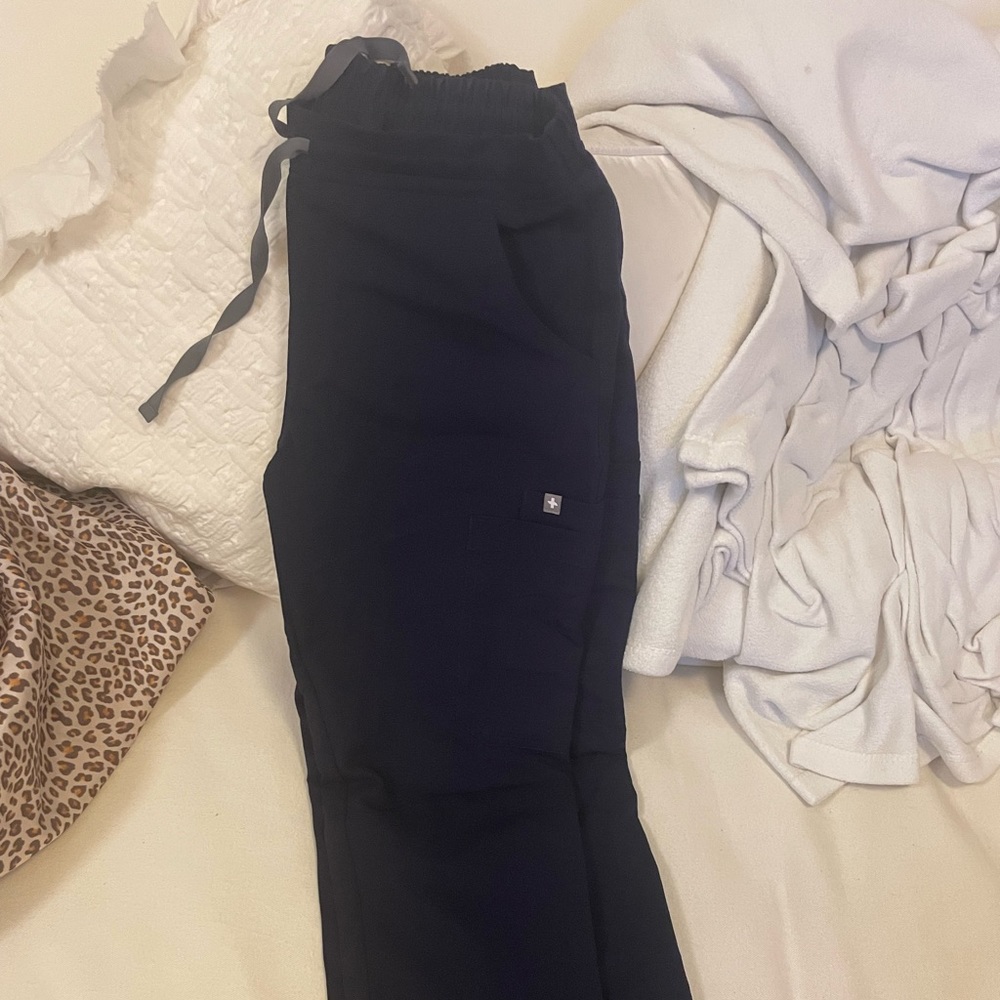 Figs navy scrub pants. Only worn a couple times! I have 2 pairs.